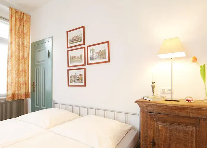 Altstadt Gaestehaus Drewes Wale Guest house Luneburg